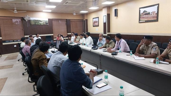 ग्वालियरः संदेहास्पद लेन-देन व परिवहन, अवैध मदिरा, टोकनों के बदले उपहार पर रहेगी पैनी नजर